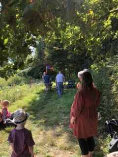 09E858F9-816D-4908-B7DF-D0CEA4BCFA33_1_105_c